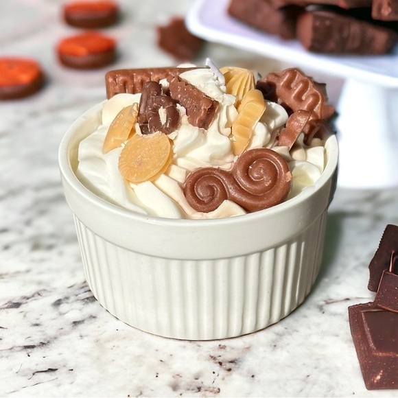 ⚠️SALE Candle // Handmade Chocolate And Pretzel Soy Wax Candle SEND OFFERS🥳 - Picture 2 of 5